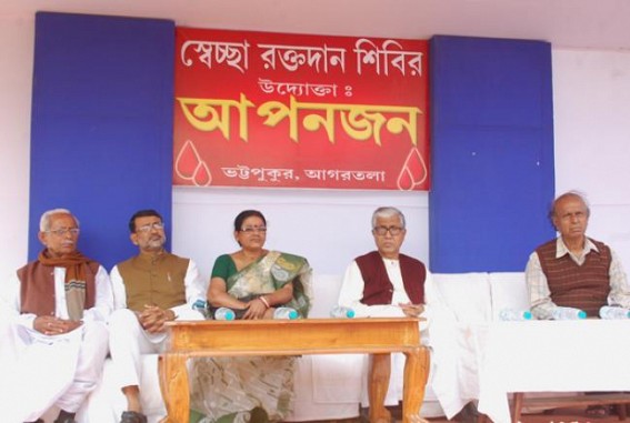 Chief Minister encourages womenfolk to donate blood generously Chief Minister encourages womenfolk to donate blood generously